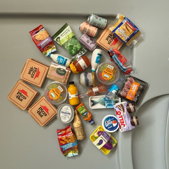 Mini Brands Fill the Fridge plus minis - Picture 2 of 2